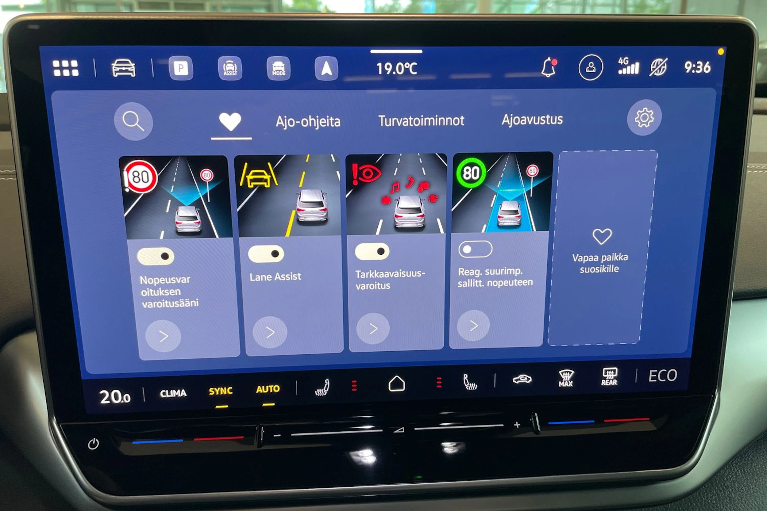 valkoinen Volkswagen ID.4 2026 kuva 14.