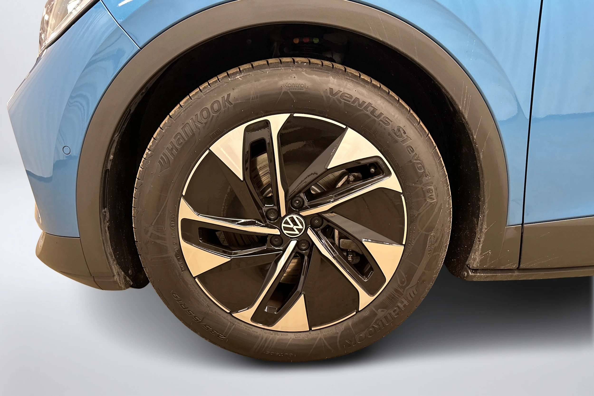 sininen Volkswagen ID.4 2026 kuva 12.