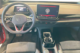 punainen Volkswagen ID.4 2026 kuva 7.