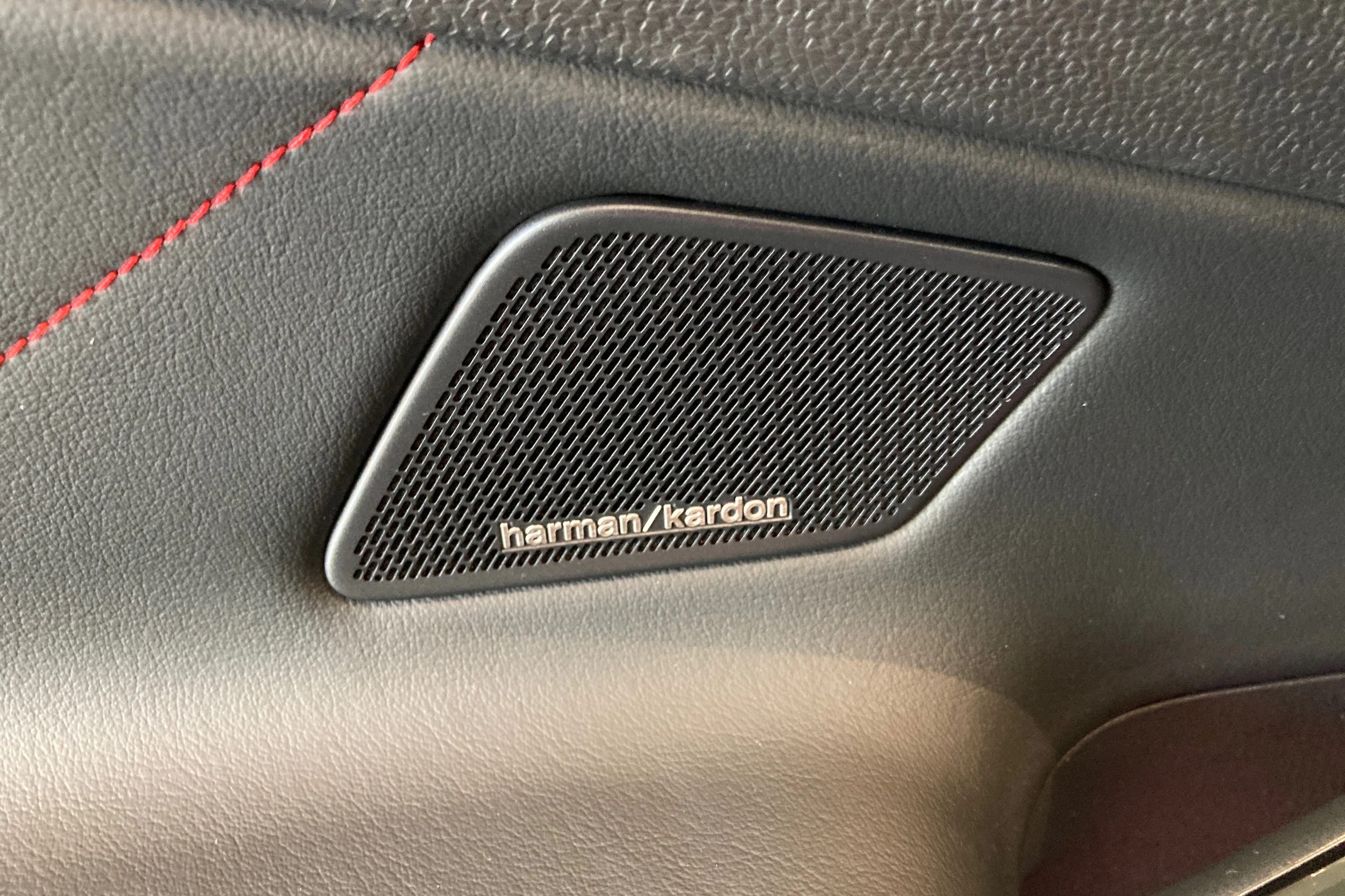 punainen Volkswagen ID.4 2026 kuva 21.