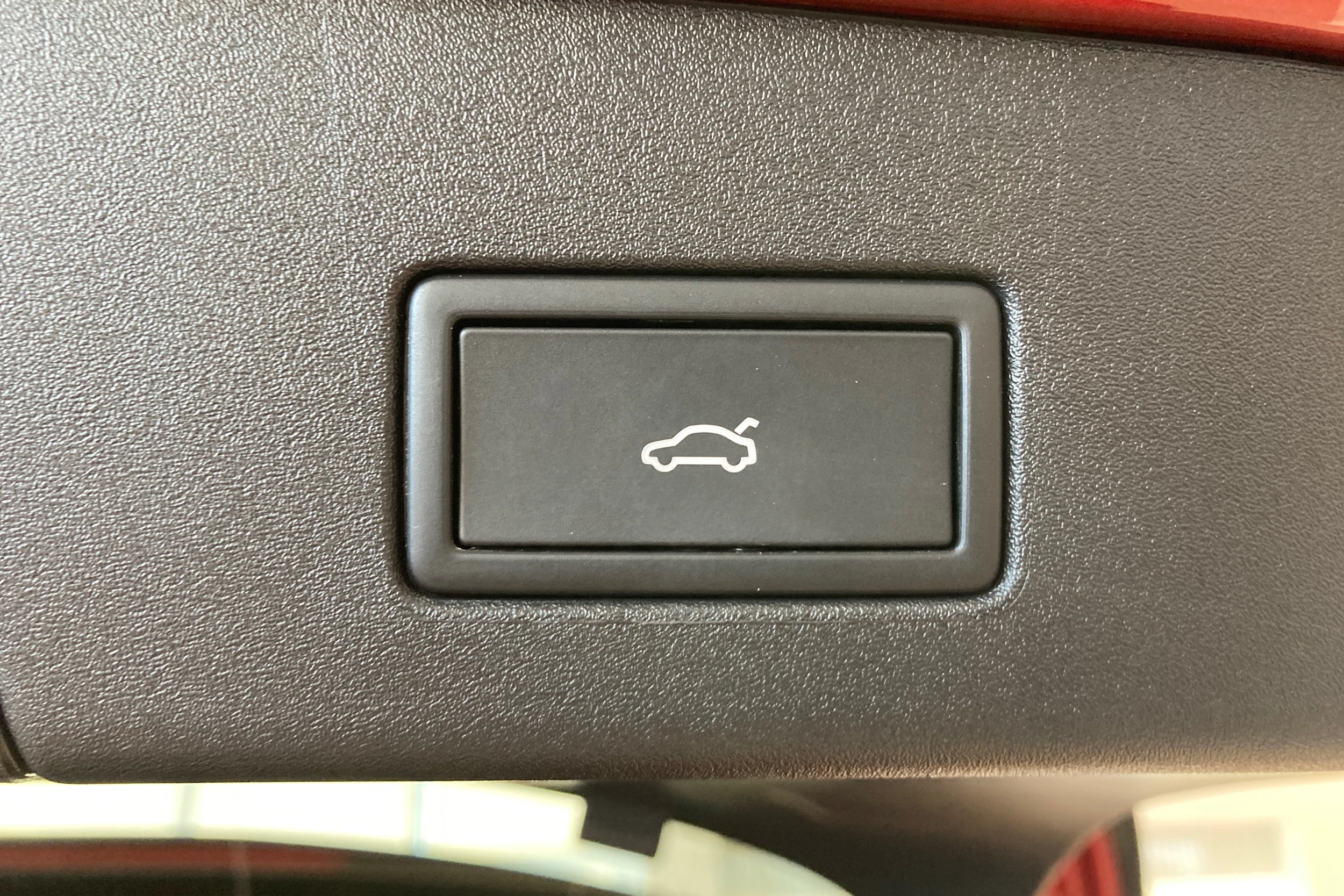 punainen Volkswagen ID.4 2026 kuva 25.