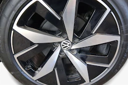 musta Volkswagen ID.4 2026 kuva 12.