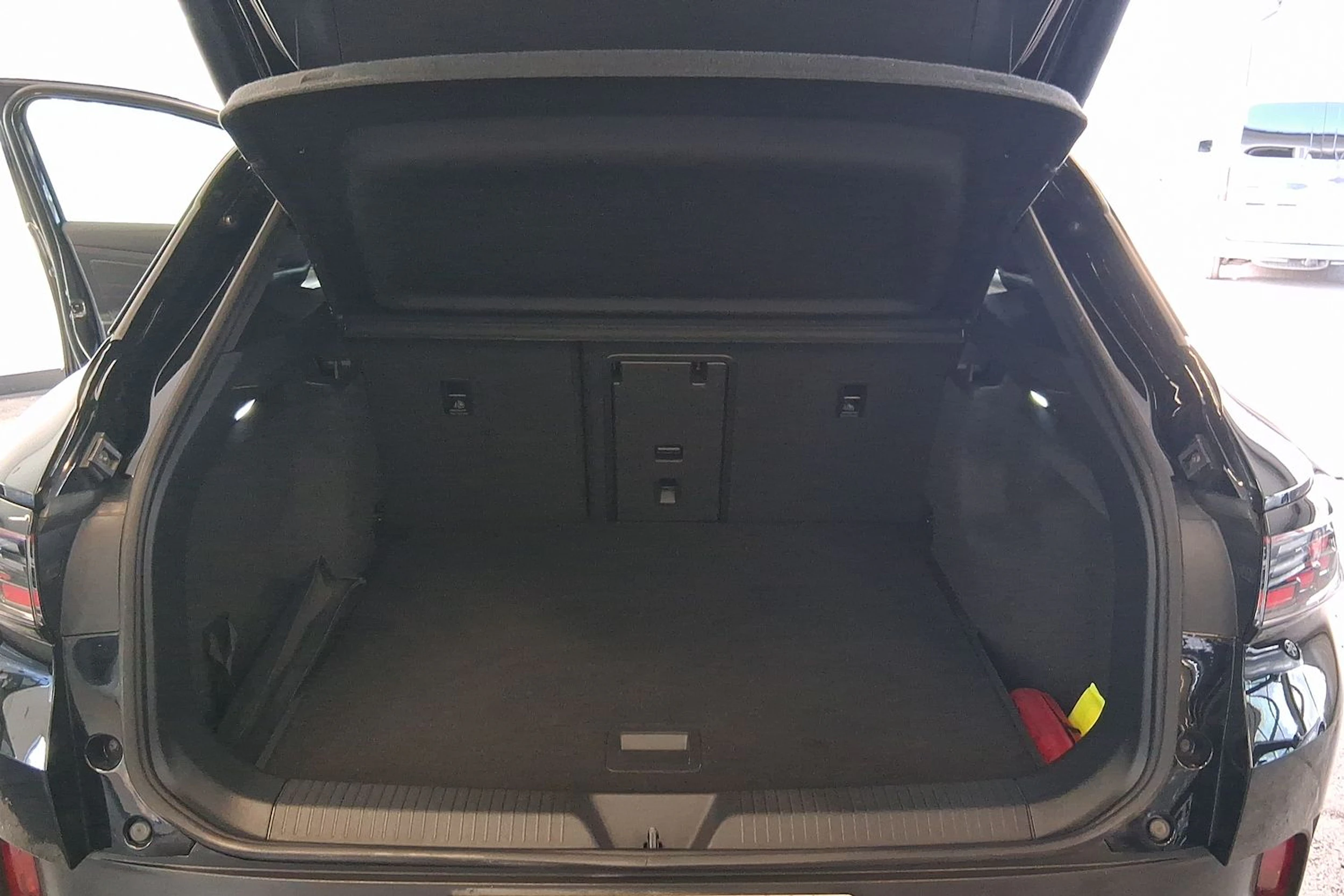 musta Volkswagen ID.4 2026 kuva 15.