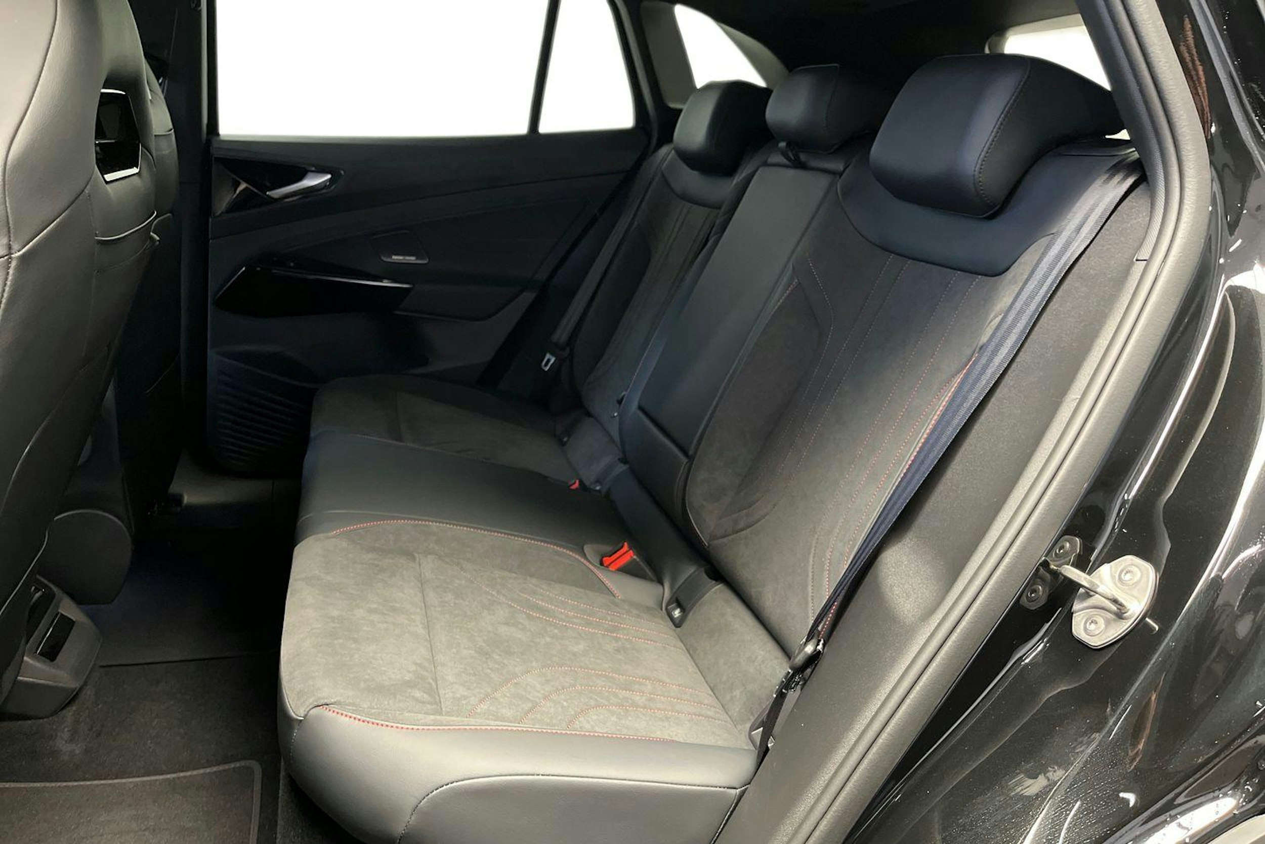 musta Volkswagen ID.4 2026 kuva 8.