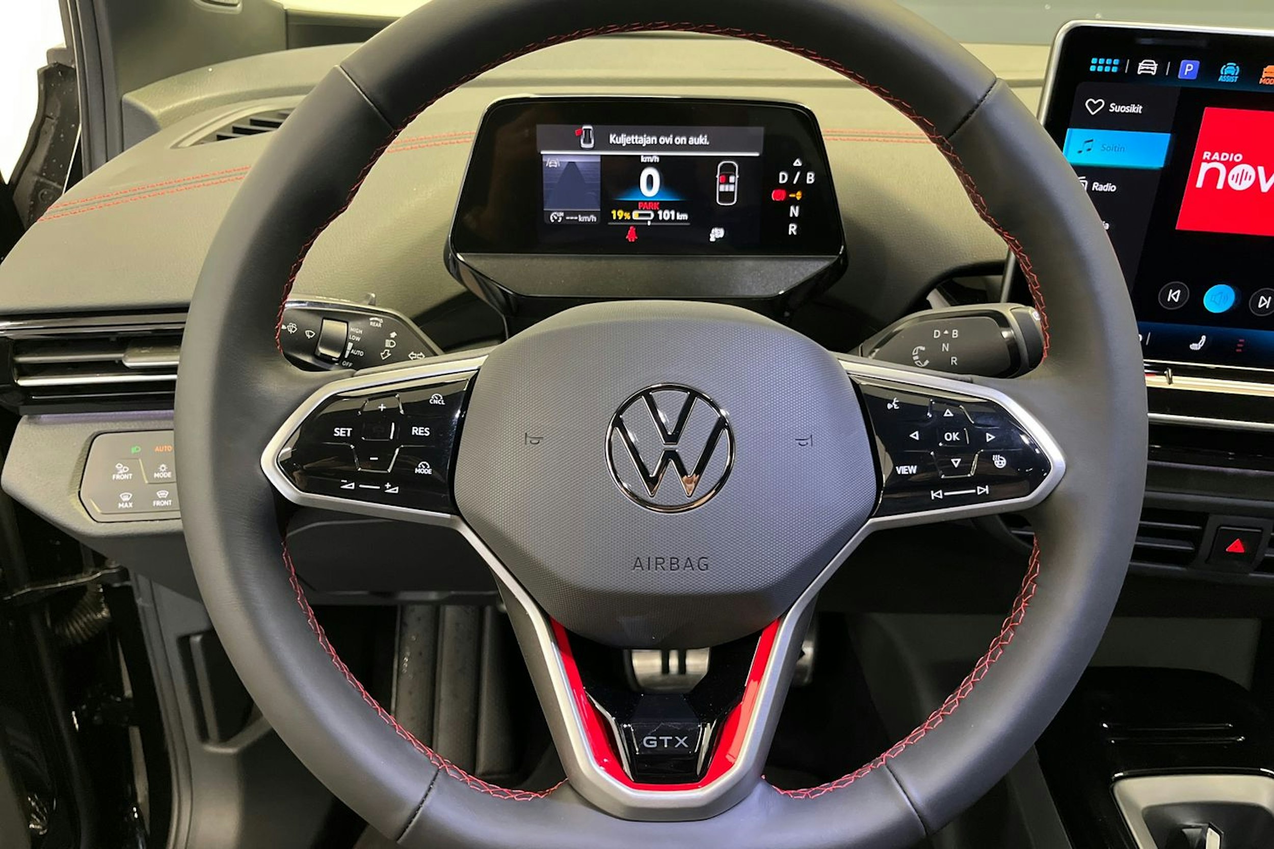 musta Volkswagen ID.4 2026 kuva 14.