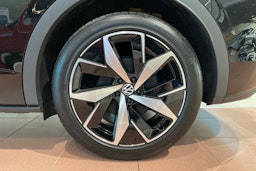 musta Volkswagen ID.4 2026 kuva 10.