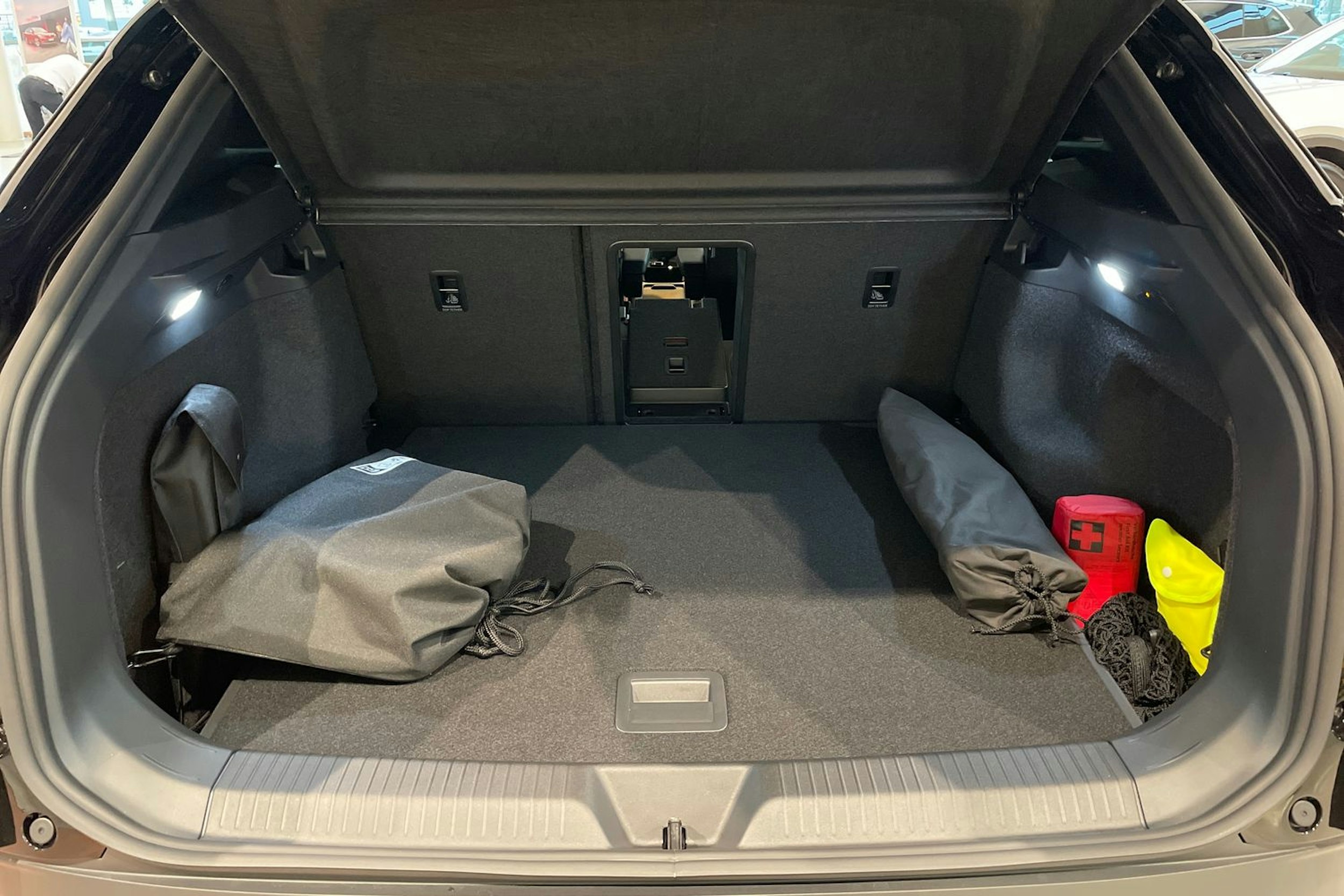 musta Volkswagen ID.4 2026 kuva 11.