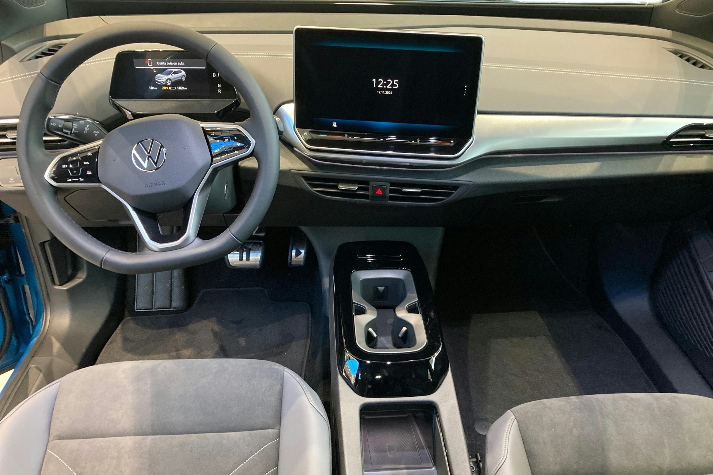 sininen Volkswagen ID.4 2026 kuva 8.