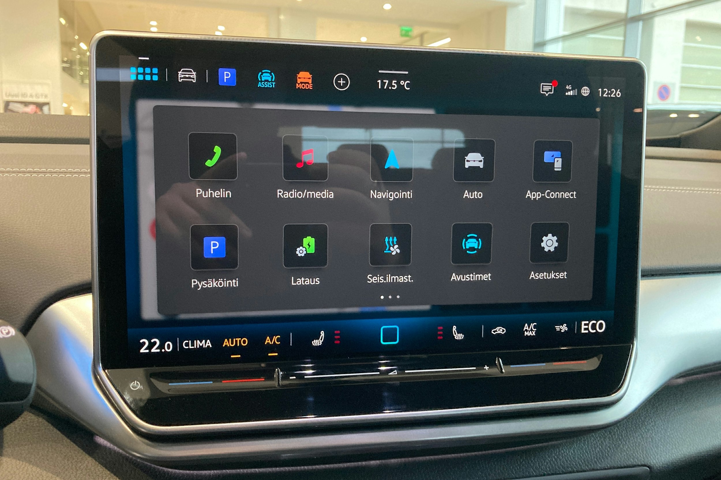 sininen Volkswagen ID.4 2026 kuva 16.