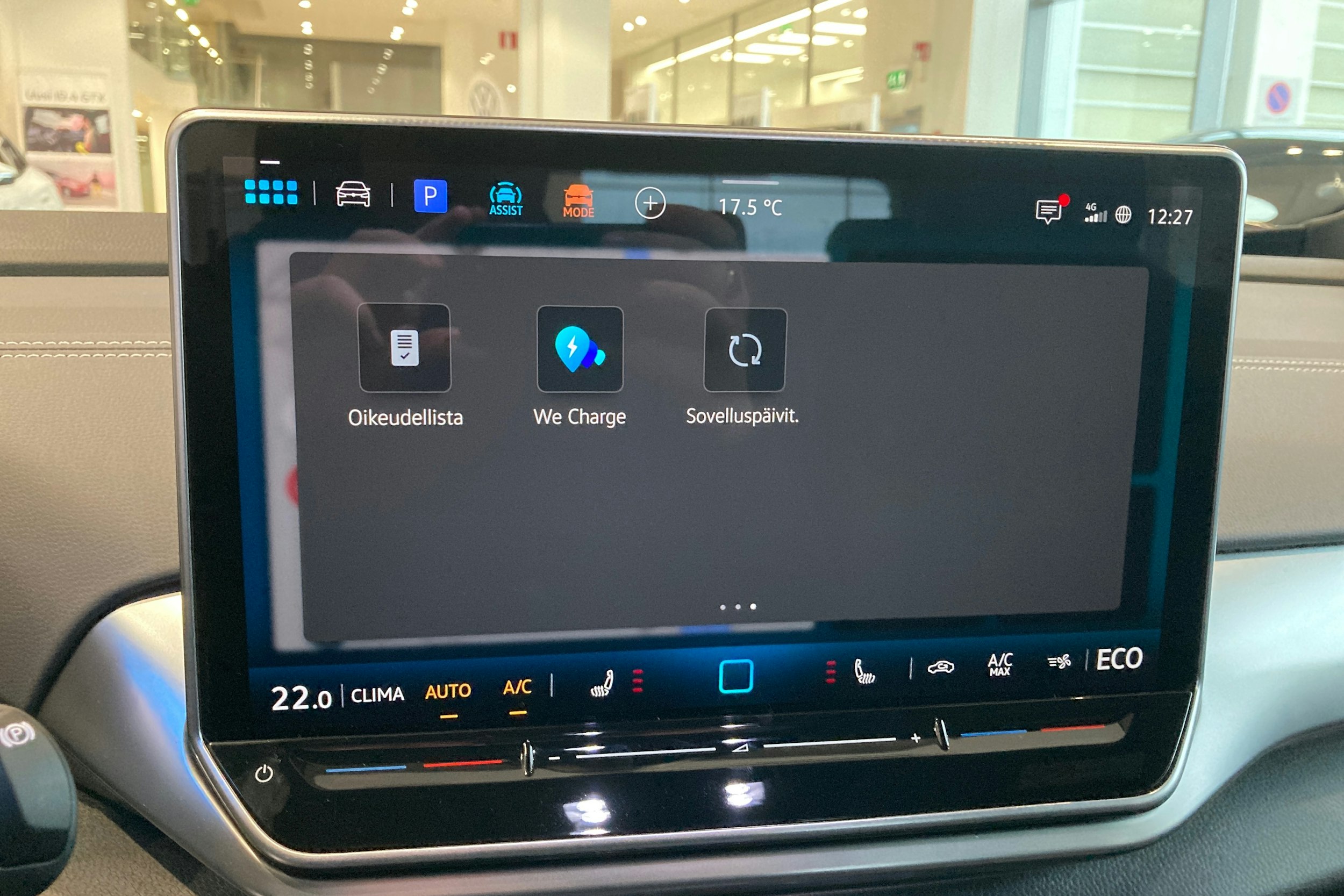 sininen Volkswagen ID.4 2026 kuva 18.