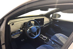 valkoinen Volkswagen ID.4 2026 kuva 6.