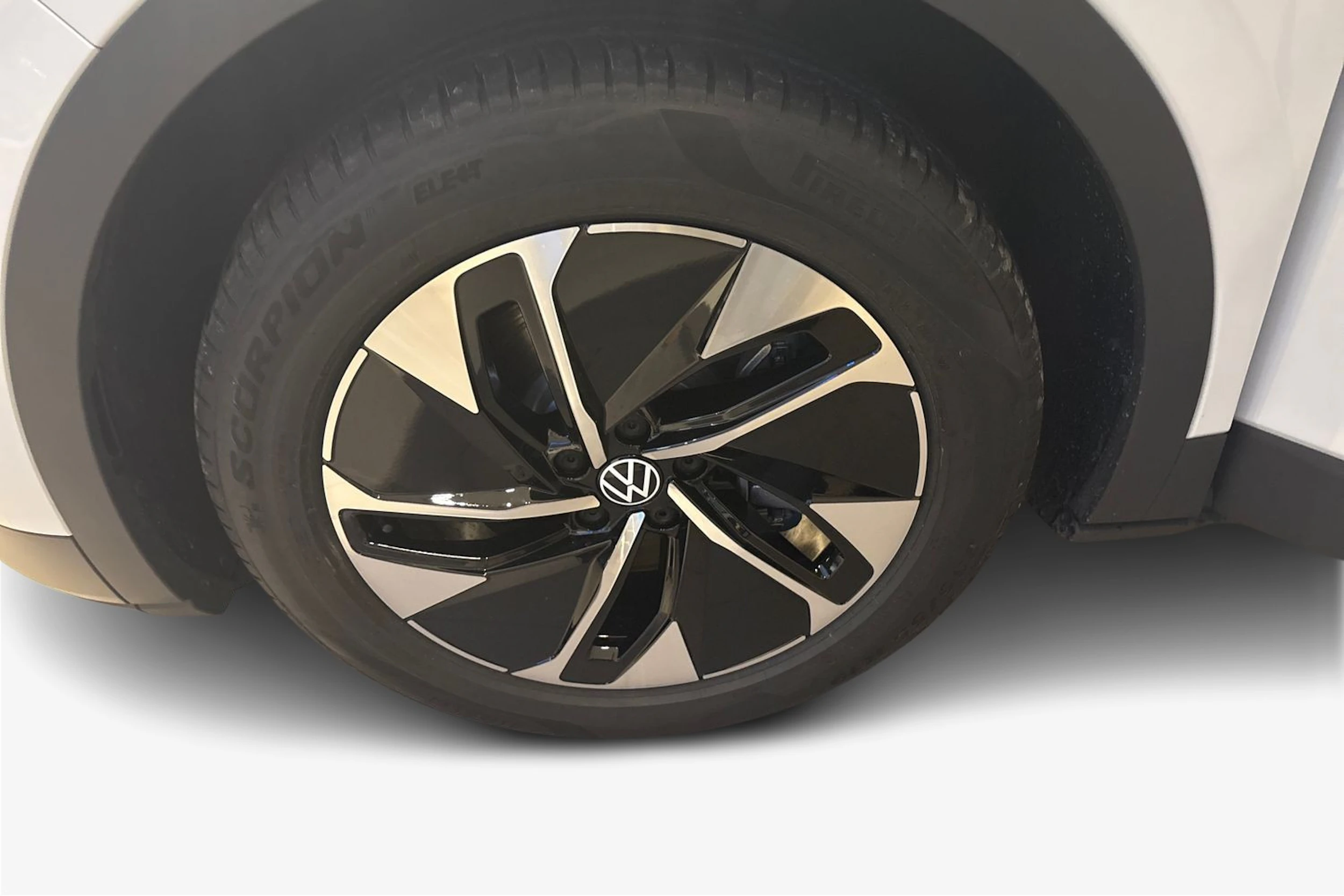 valkoinen Volkswagen ID.4 2026 kuva 9.