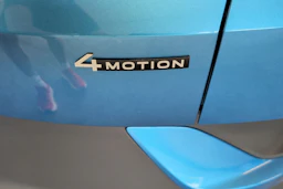 sininen Volkswagen ID.4 2027 kuva 14.