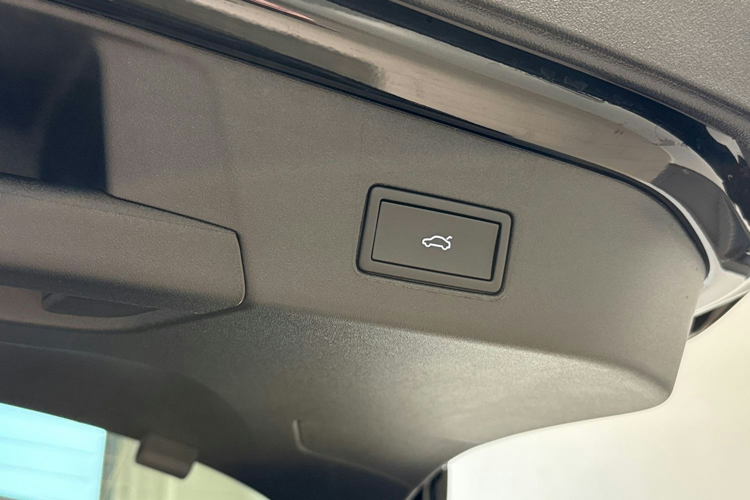 met. musta Volkswagen ID.4 2026 kuva 13.