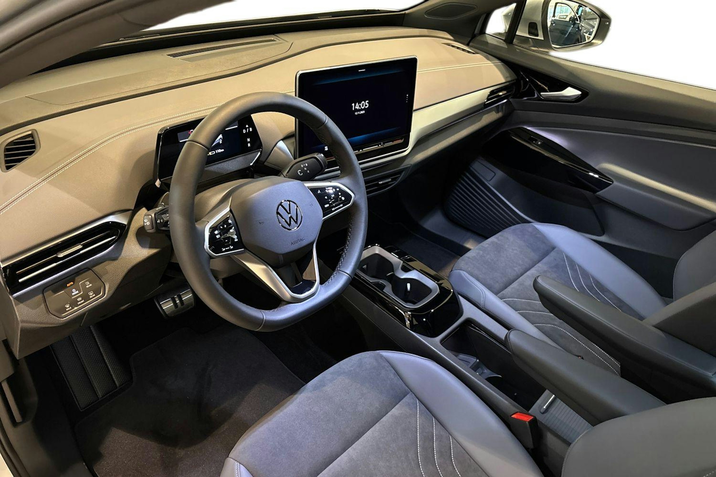 harmaa Volkswagen ID.4 2026 kuva 6.