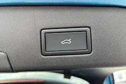 sininen Volkswagen ID.4 2026 kuva 21.