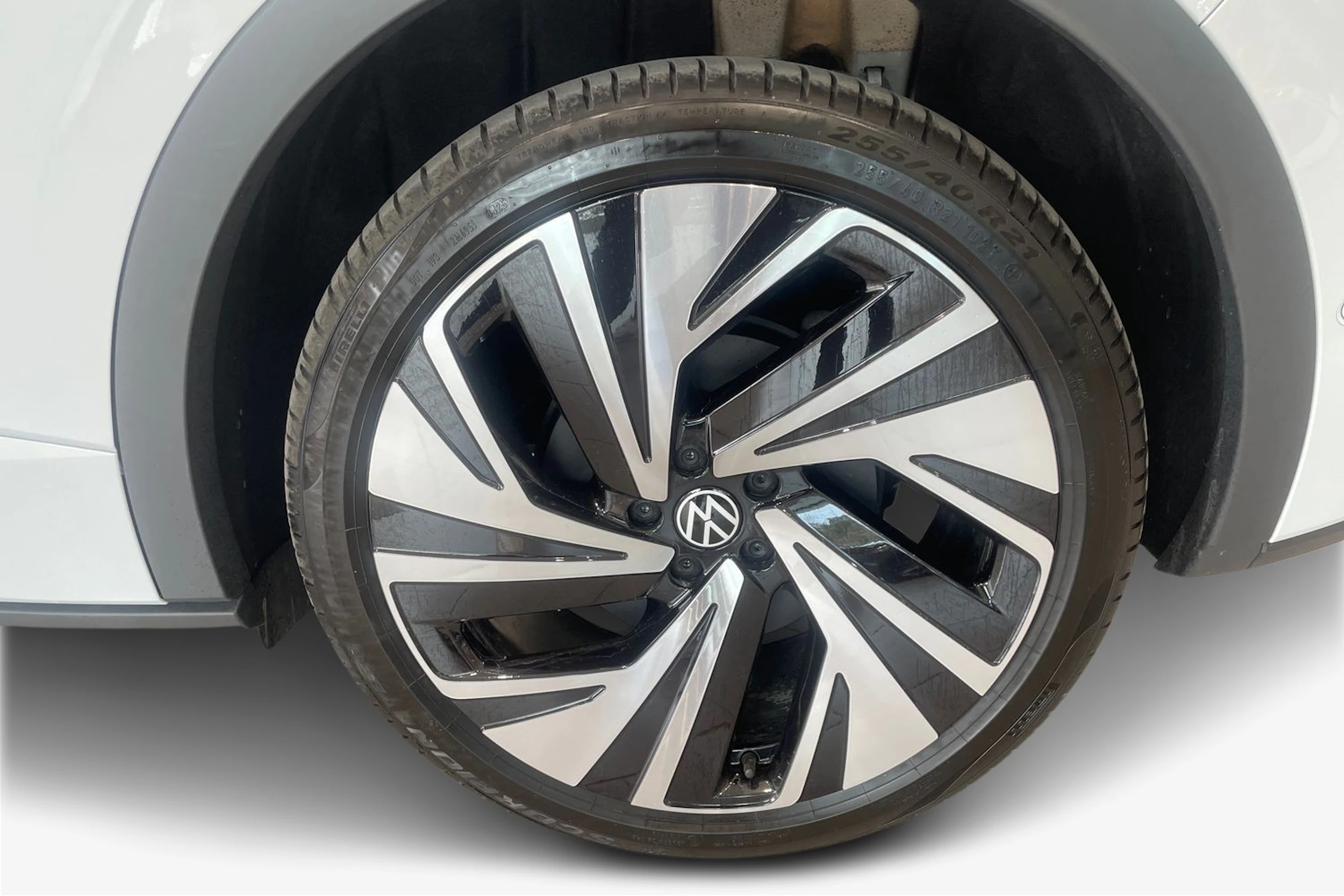 valkoinen Volkswagen ID.4 2026 kuva 9.