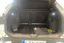 valkoinen Volkswagen ID.4 2026 kuva 11.