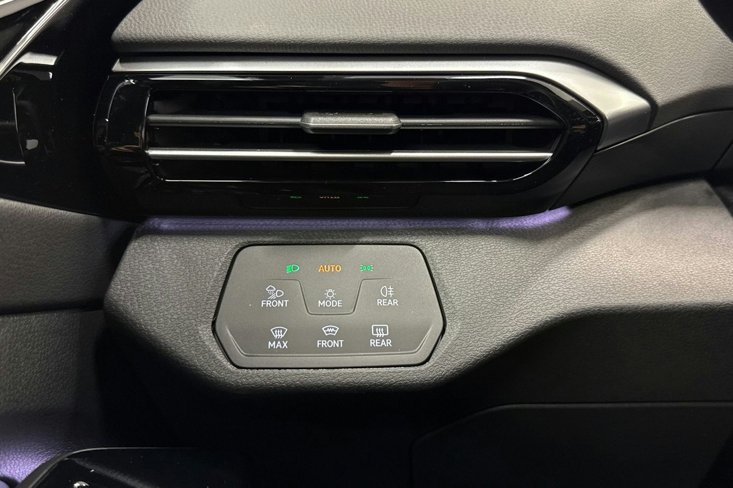 met. sininen Volkswagen ID.4 2026 kuva 16.