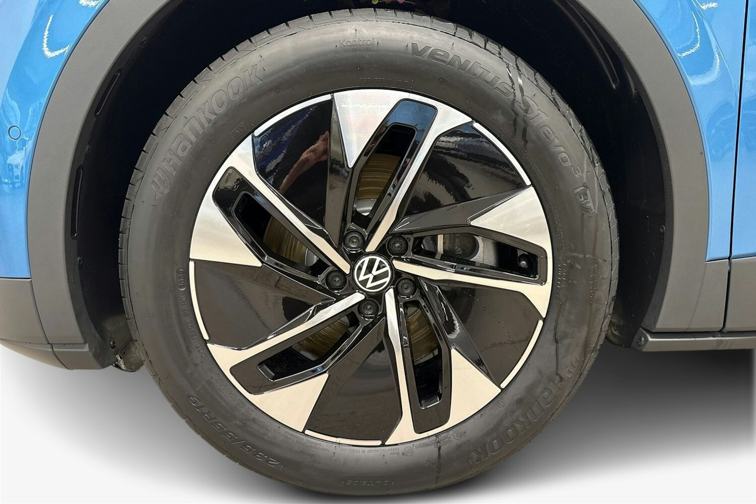 met. sininen Volkswagen ID.4 2026 kuva 31.