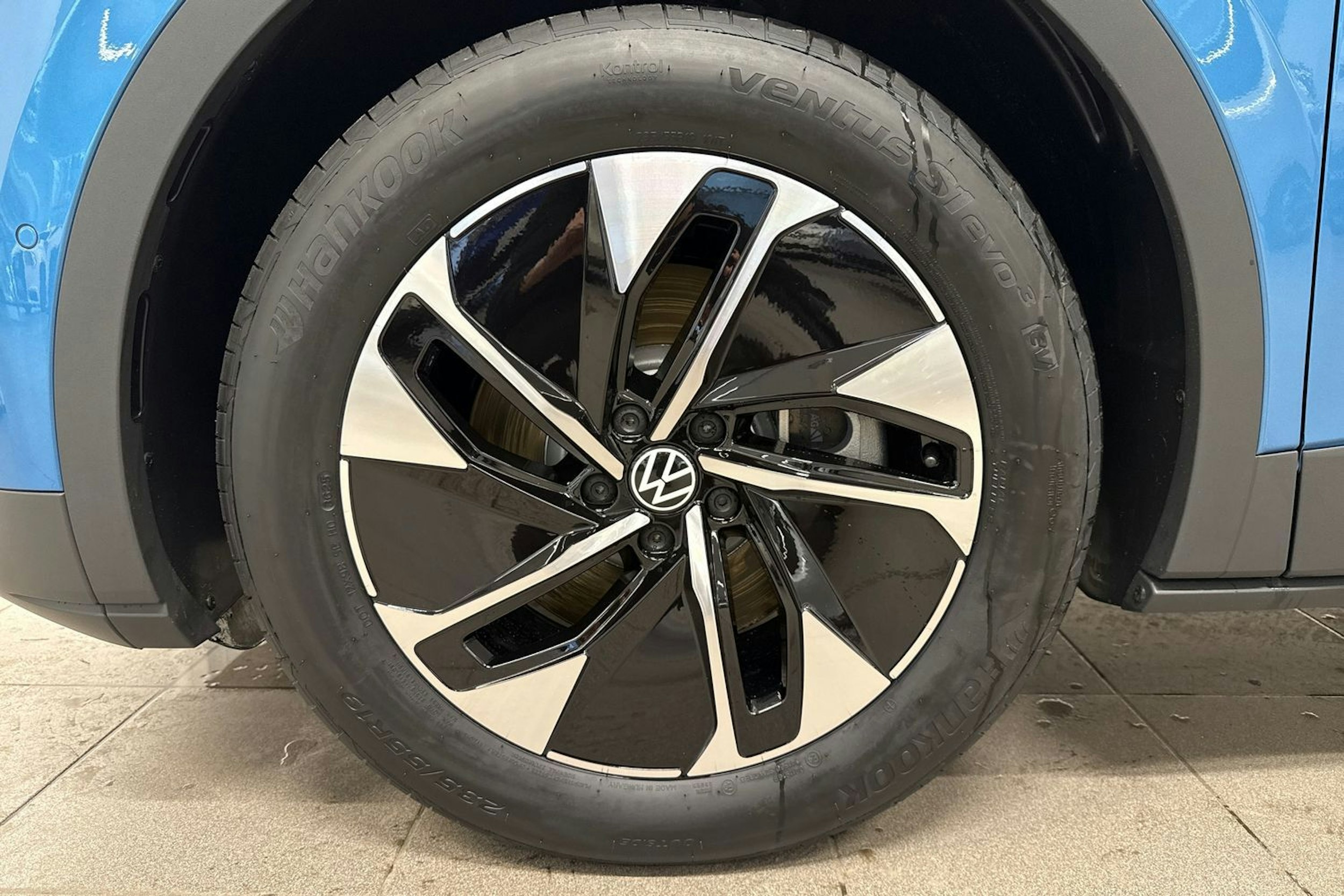 met. sininen Volkswagen ID.4 2026 kuva 32.