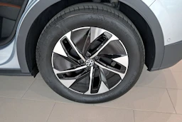 harmaa Volkswagen ID.4 2026 kuva 10.