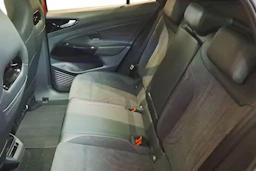 punainen Volkswagen ID.4 2026 kuva 8.