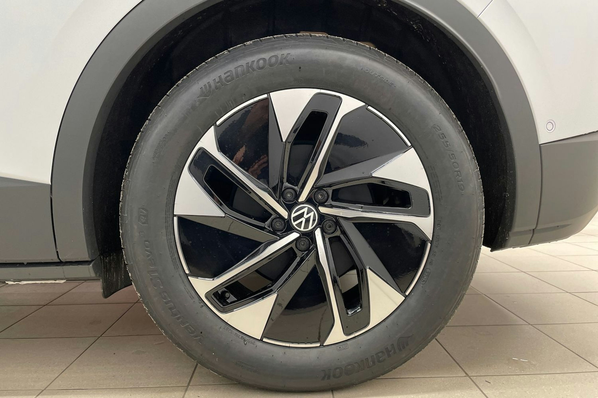 valkoinen Volkswagen ID.4 2026 kuva 9.