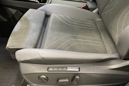 valkoinen Volkswagen ID.4 2026 kuva 10.