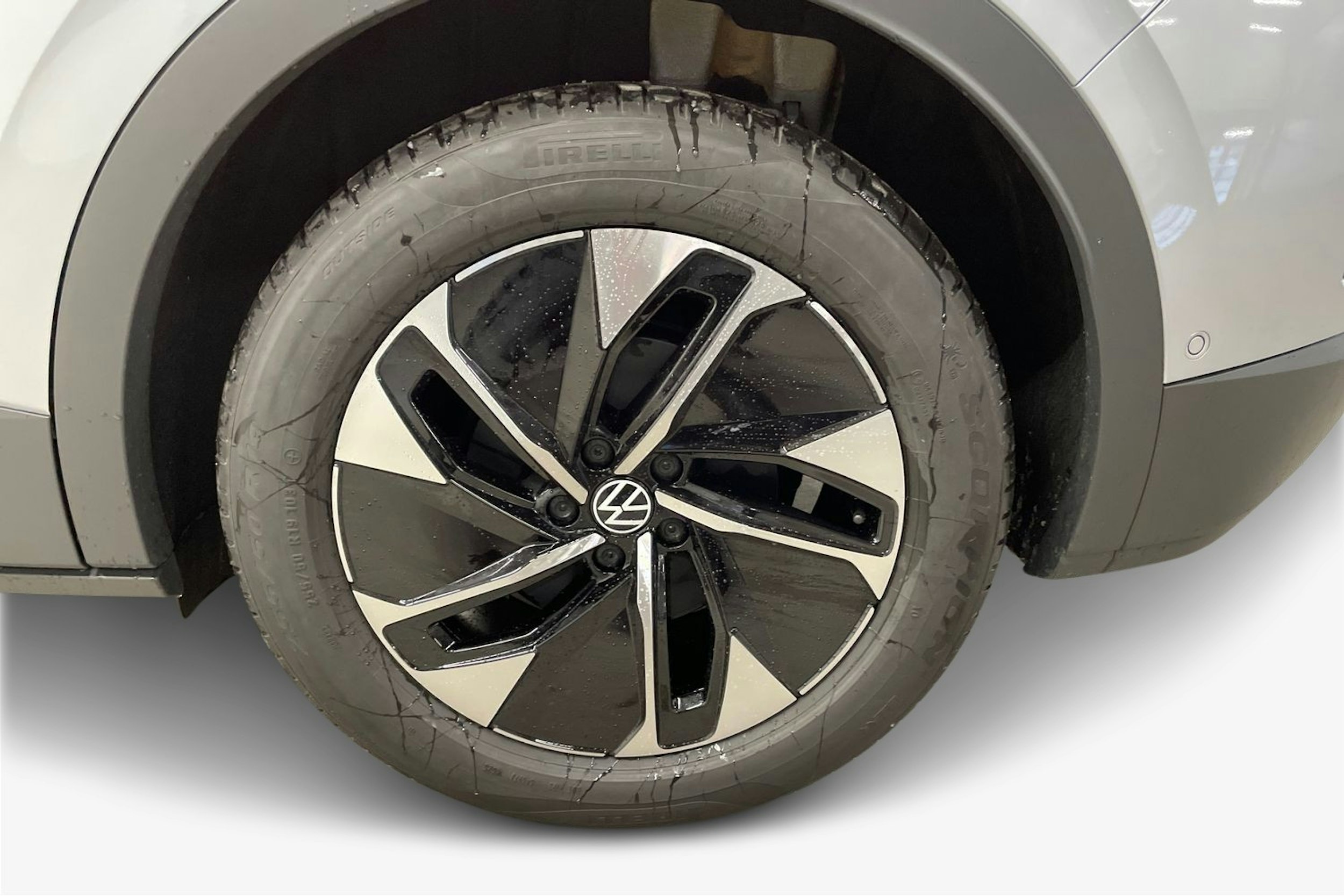 harmaa Volkswagen ID.4 2026 kuva 9.