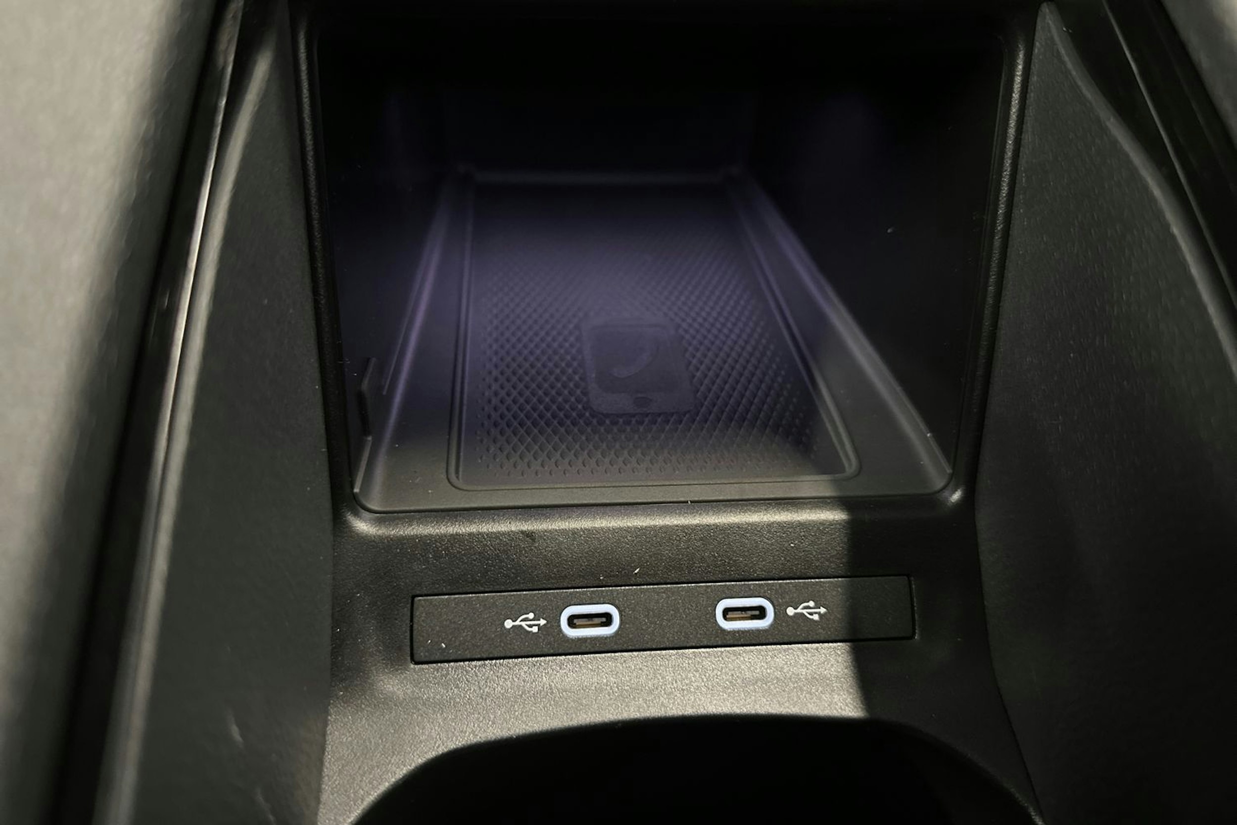 harmaa Volkswagen ID.4 2026 kuva 28.