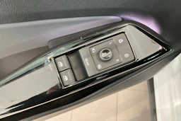 valkoinen Volkswagen ID.4 2026 kuva 12.