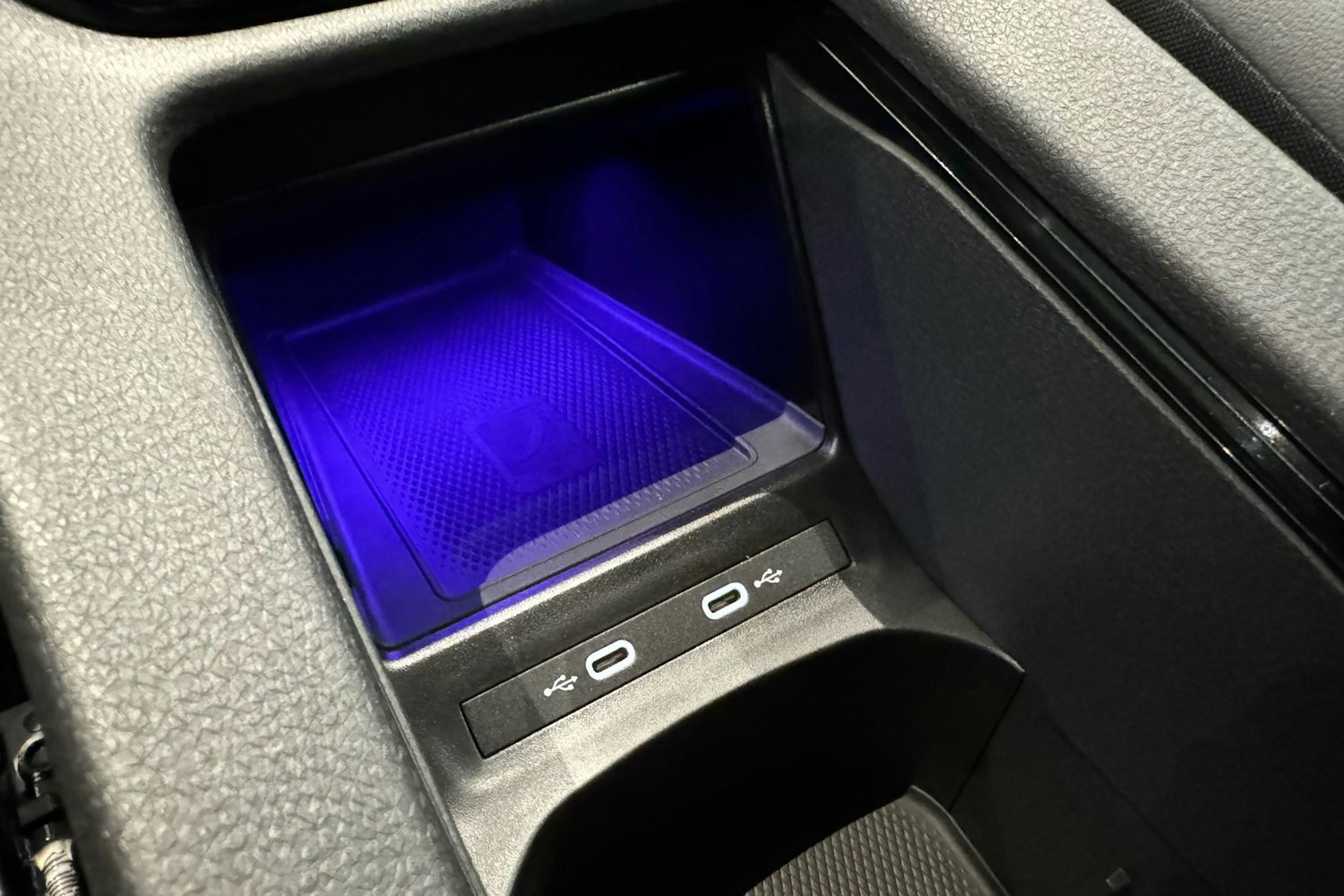 met. valkoinen Volkswagen ID.4 2026 kuva 31.