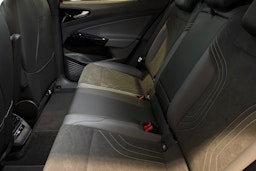 punainen Volkswagen ID.4 2026 kuva 8.