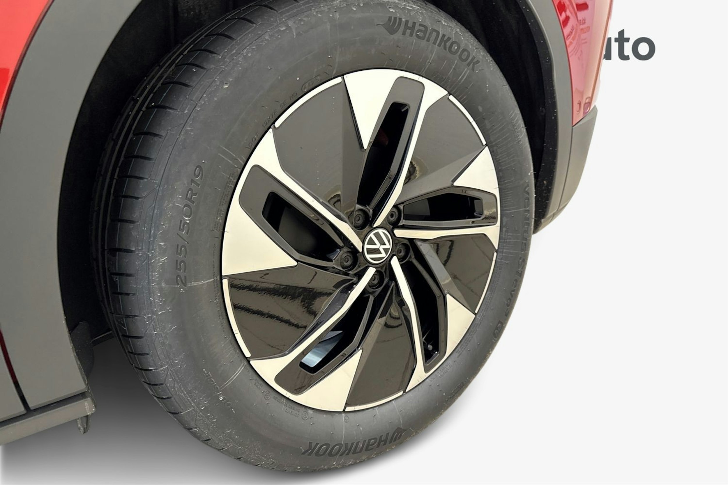 punainen Volkswagen ID.4 2026 kuva 9.