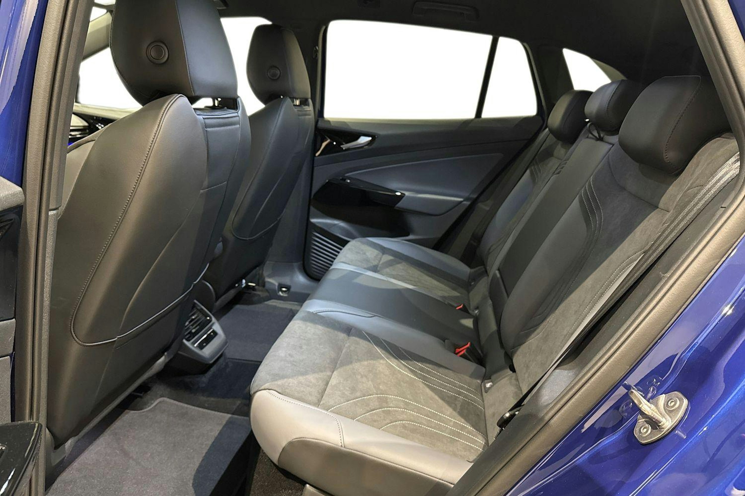 met. sininen Volkswagen ID.4 2026 kuva 8.