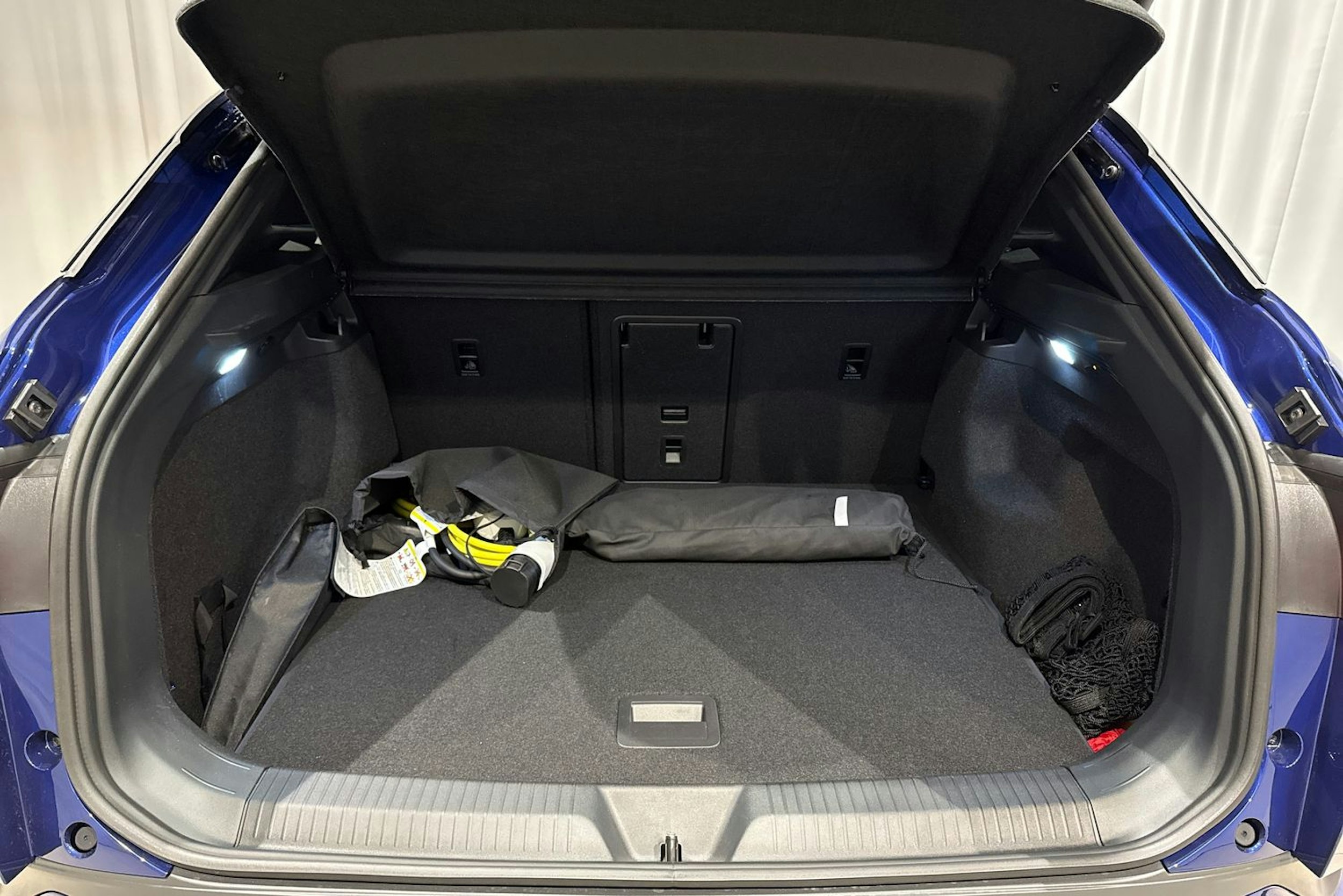 met. sininen Volkswagen ID.4 2026 kuva 11.