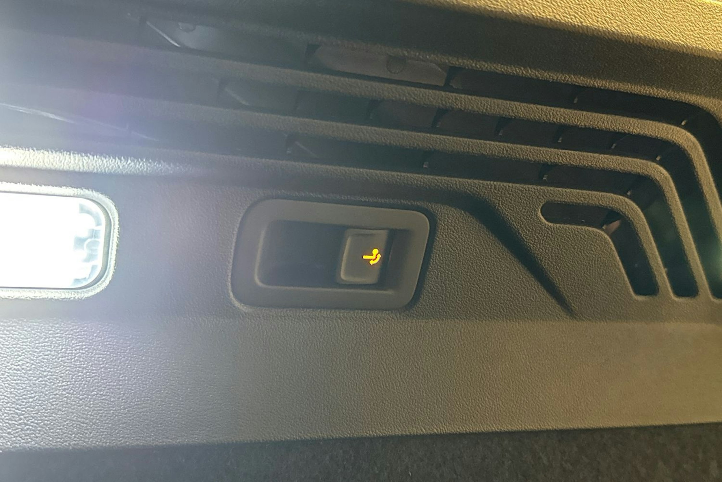 met. sininen Volkswagen ID.4 2026 kuva 13.