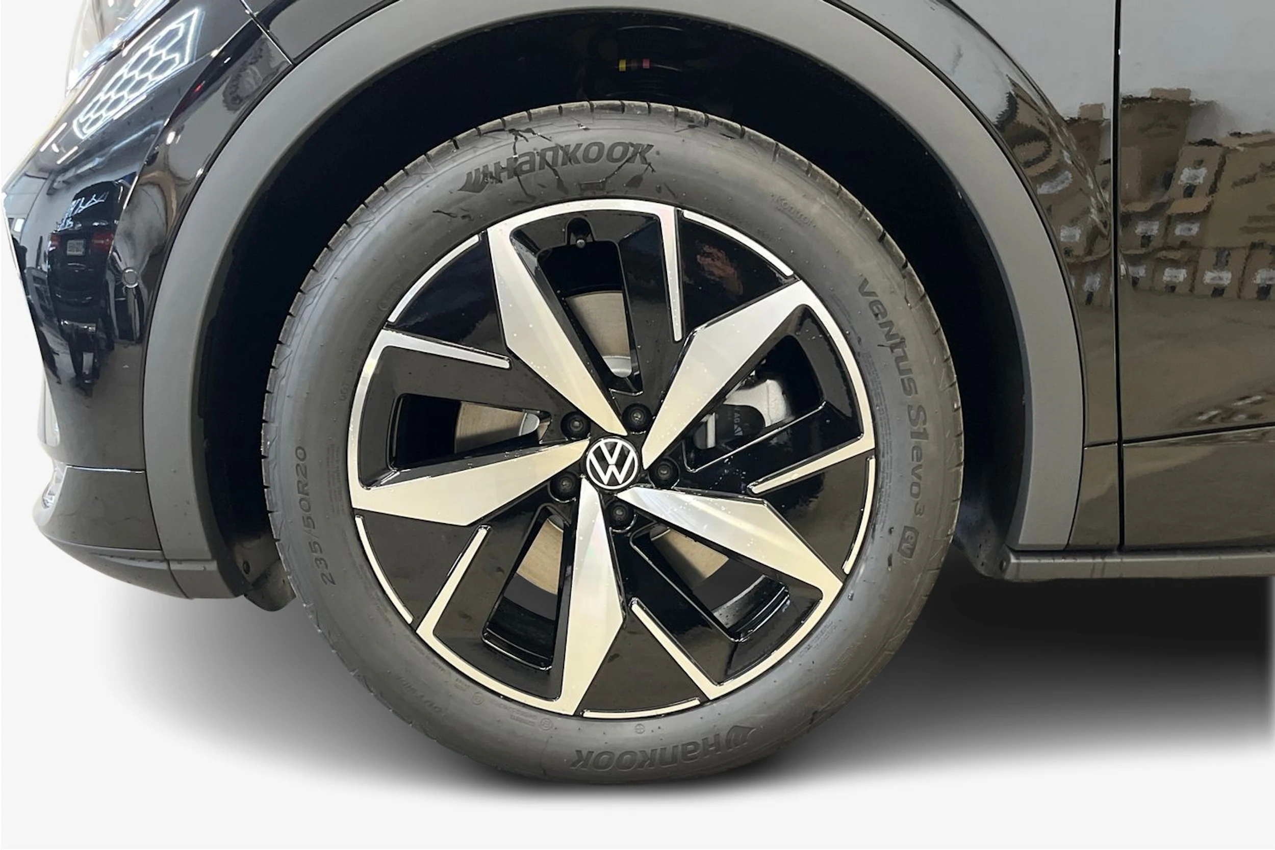 musta Volkswagen ID.4 2026 kuva 9.