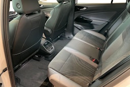 valkoinen Volkswagen ID.4 2026 kuva 8.