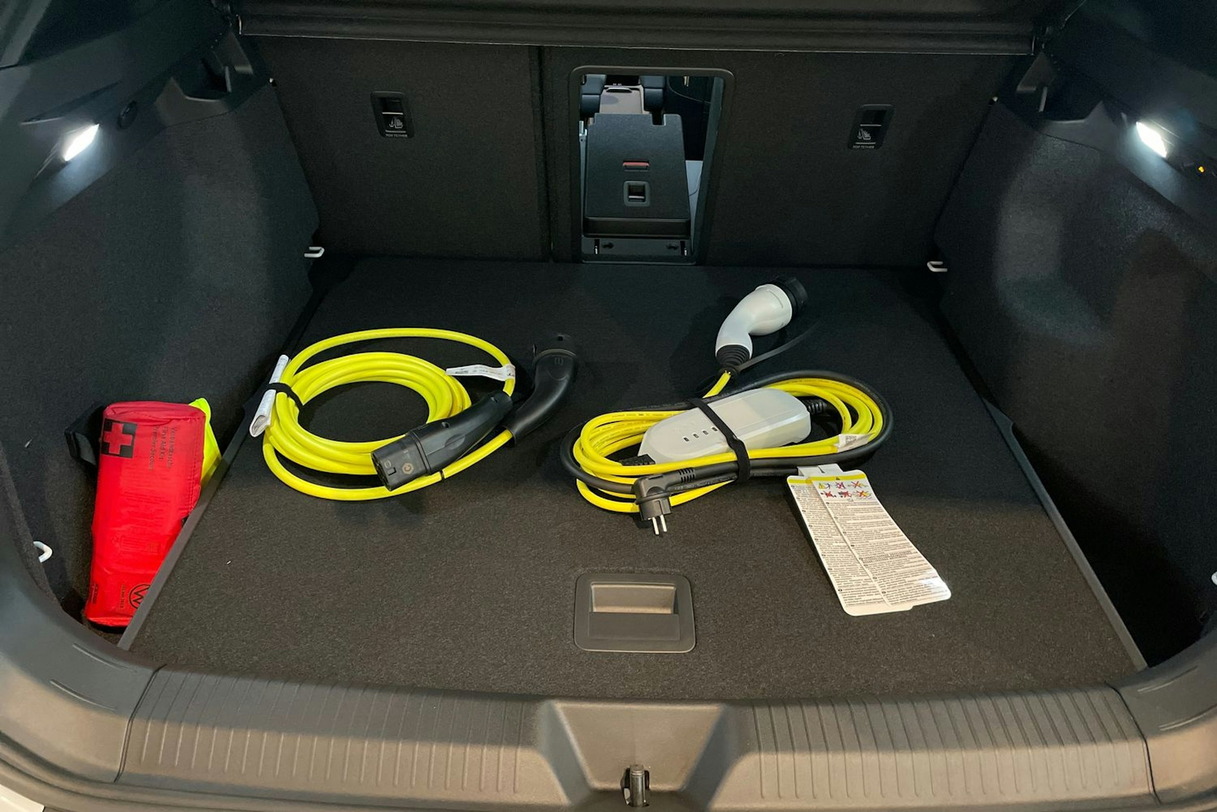 valkoinen Volkswagen ID.4 2026 kuva 18.