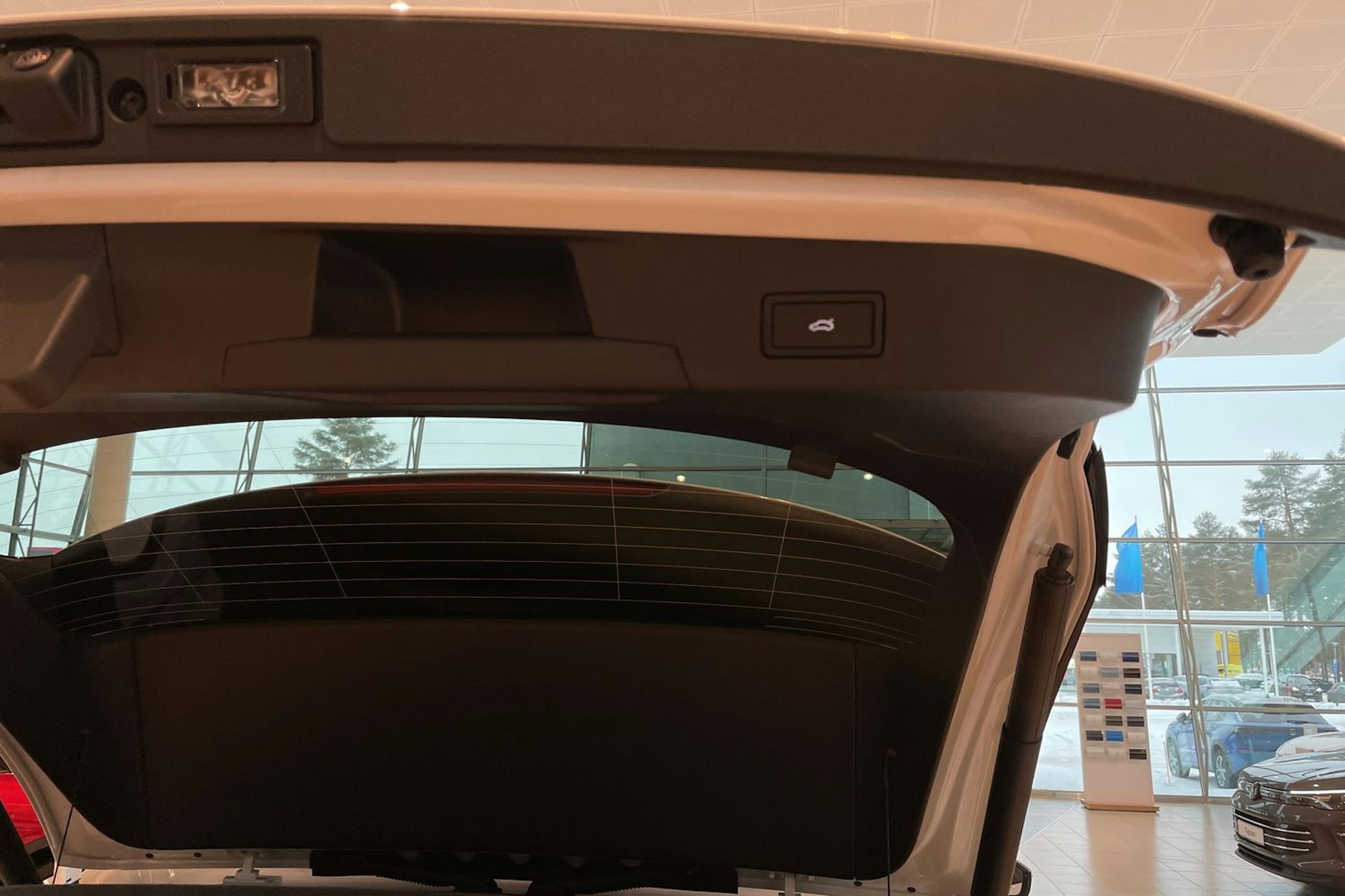 valkoinen Volkswagen ID.4 2026 kuva 20.