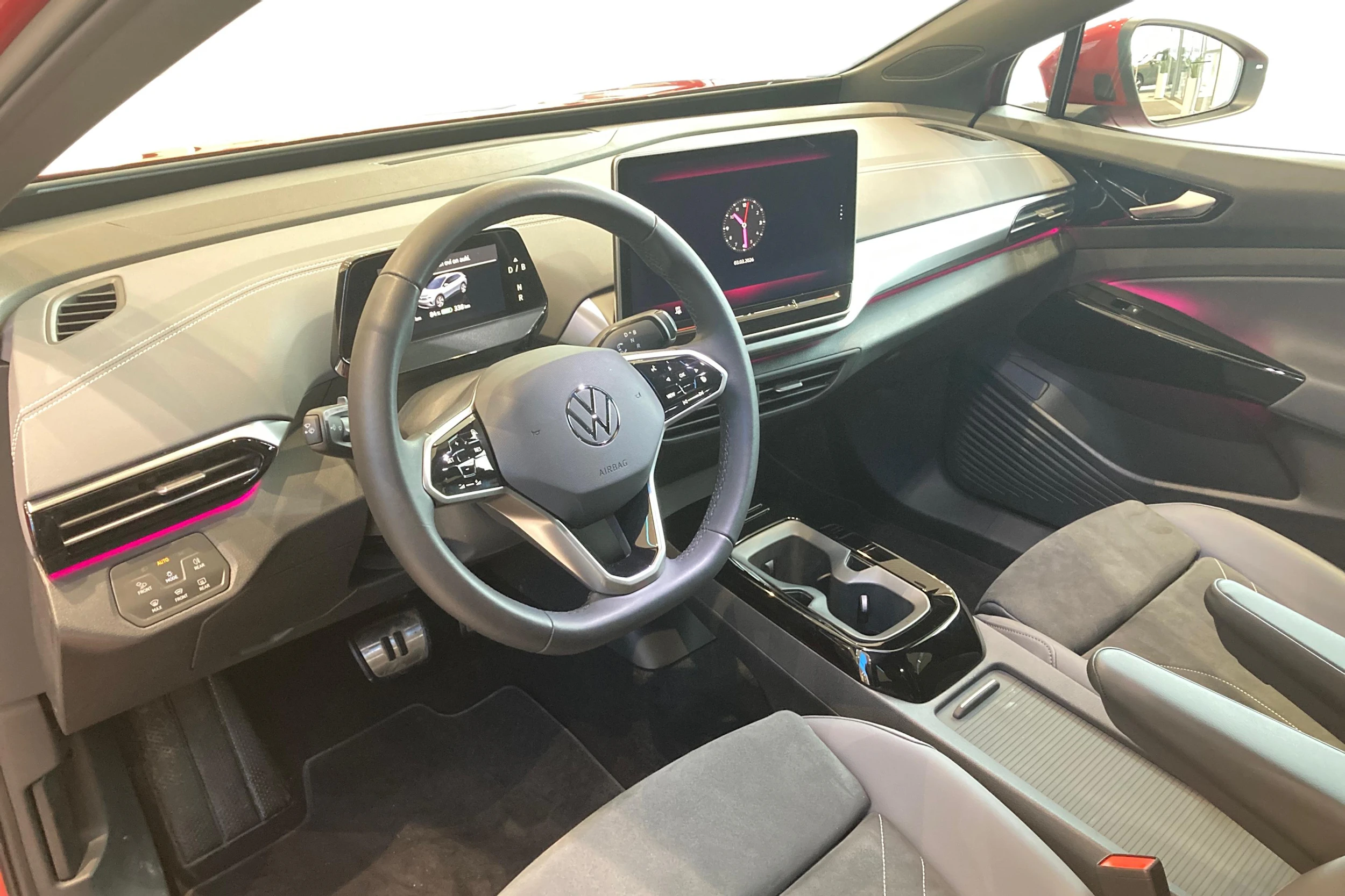 Punainen Volkswagen ID.4 2026 kuva 6.