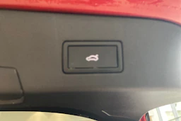 Punainen Volkswagen ID.4 2026 kuva 21.