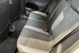 met. harmaa Volkswagen ID.4 2026 kuva 8.