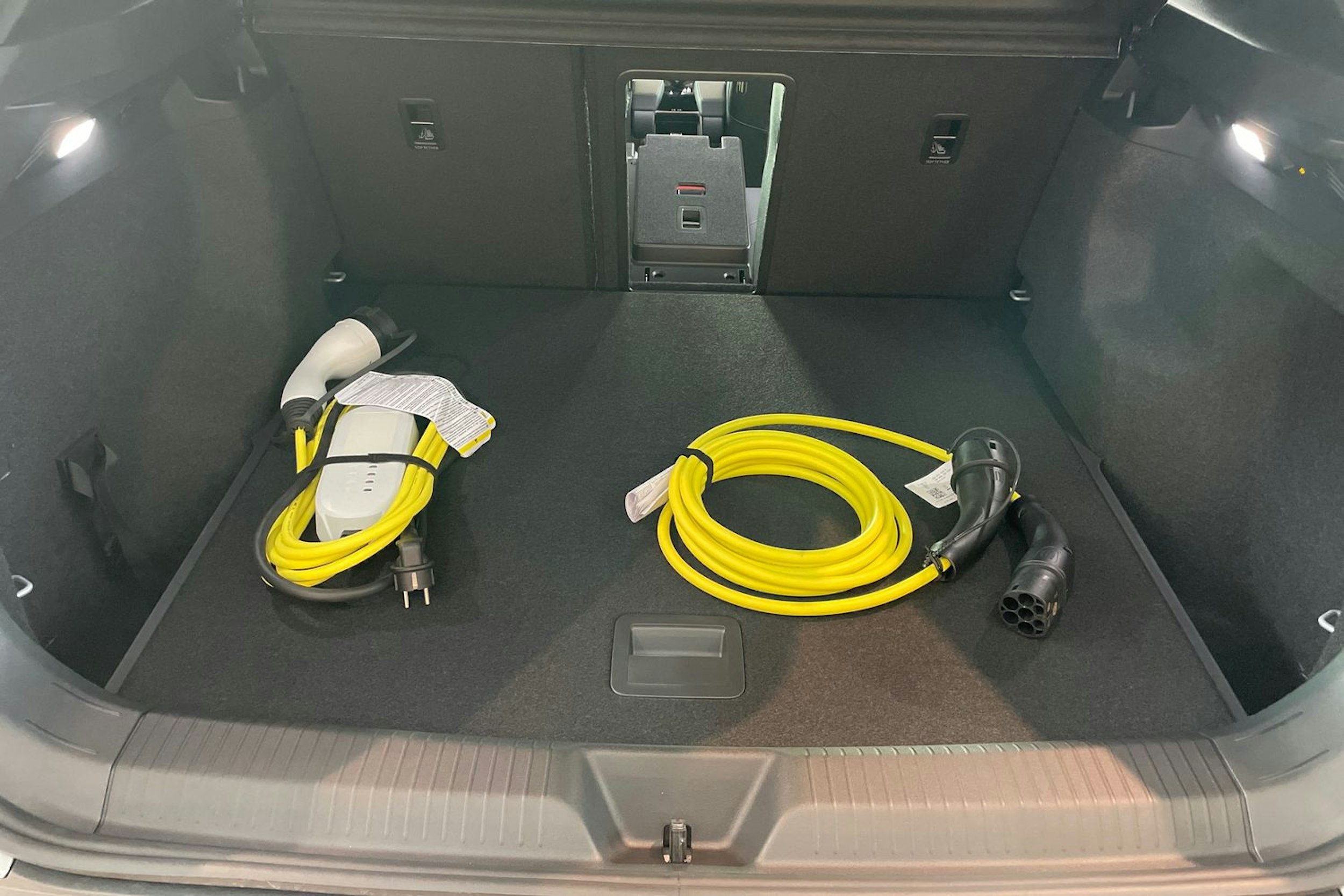 harmaa Volkswagen ID.4 2026 kuva 20.