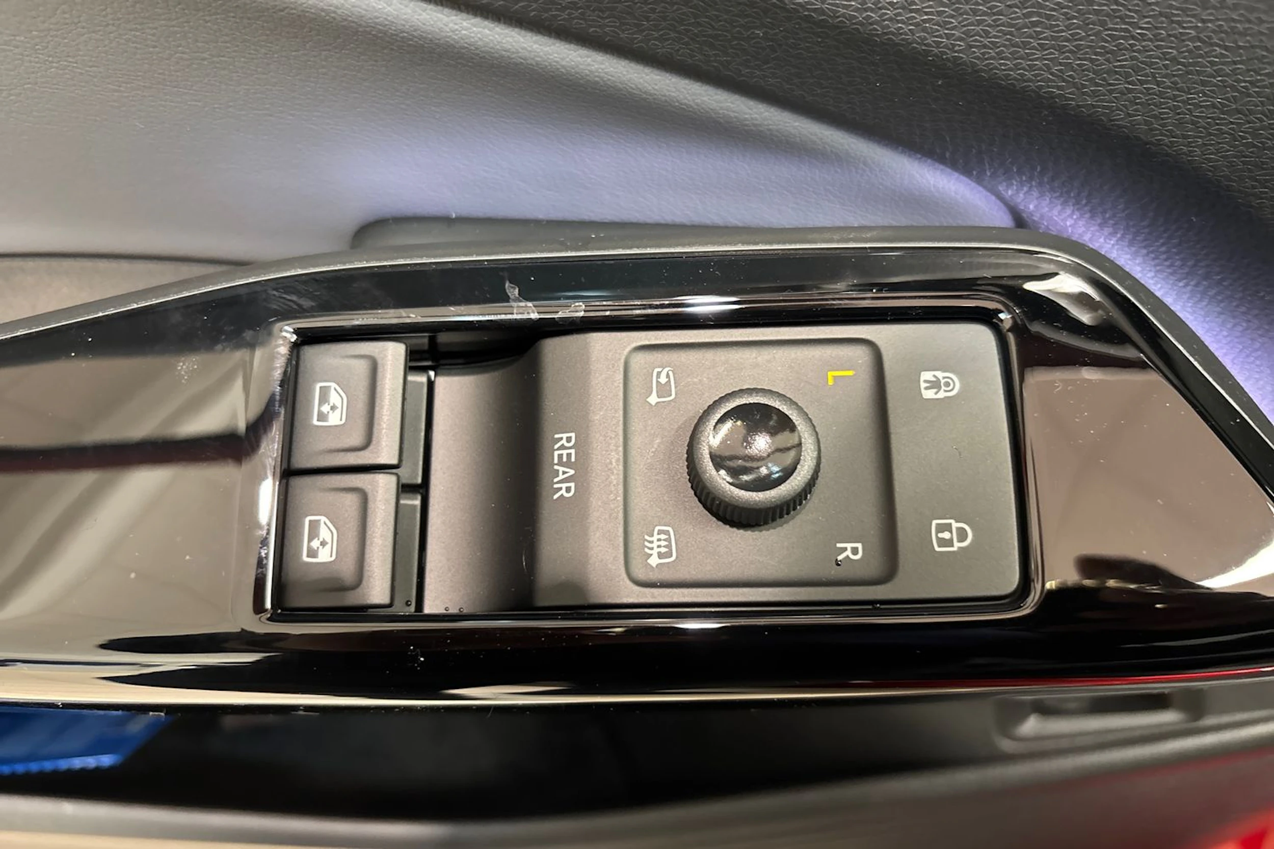 punainen Volkswagen ID.4 2026 kuva 12.