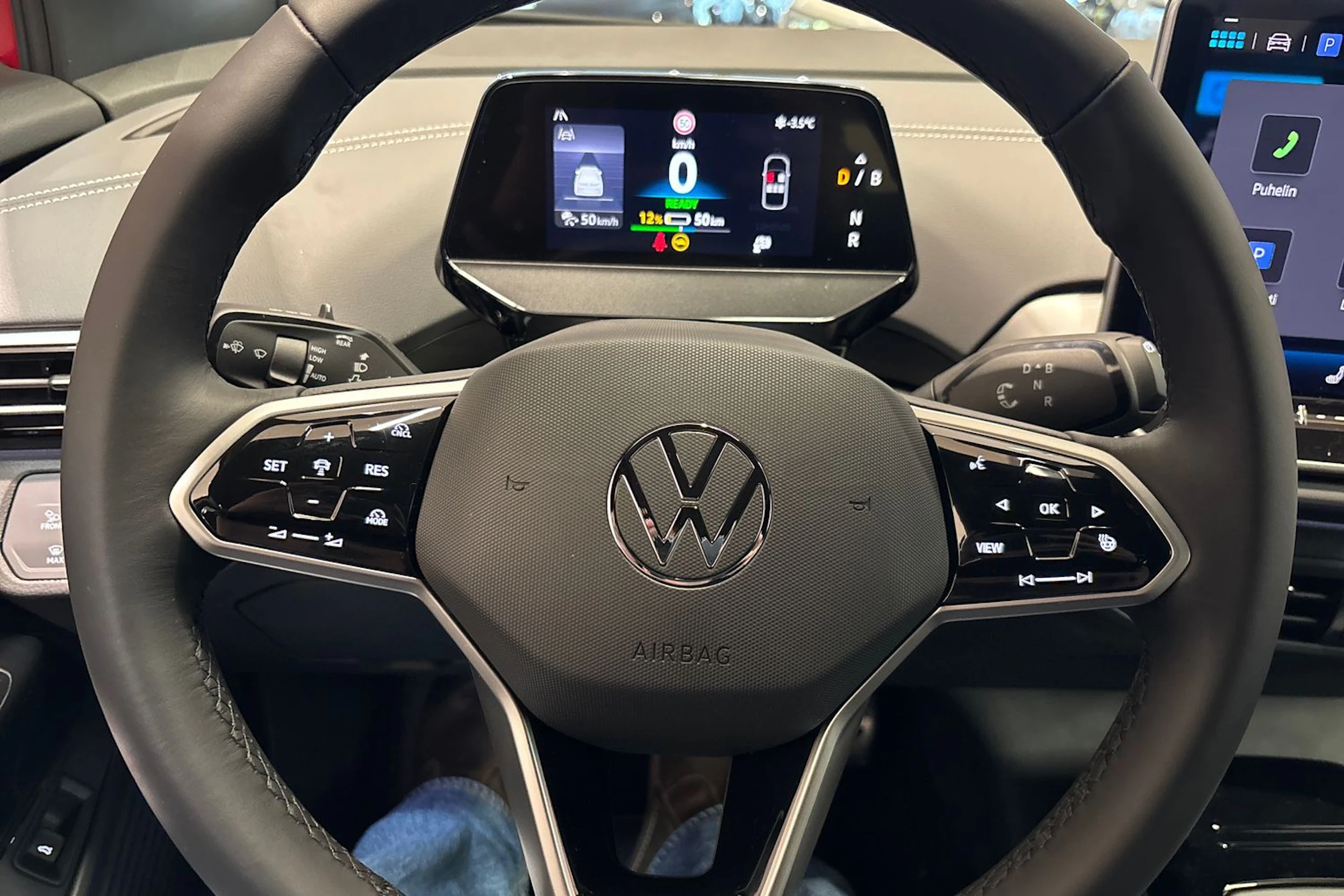 punainen Volkswagen ID.4 2026 kuva 13.