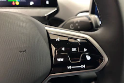 punainen Volkswagen ID.4 2026 kuva 14.