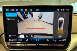 punainen Volkswagen ID.4 2026 kuva 21.